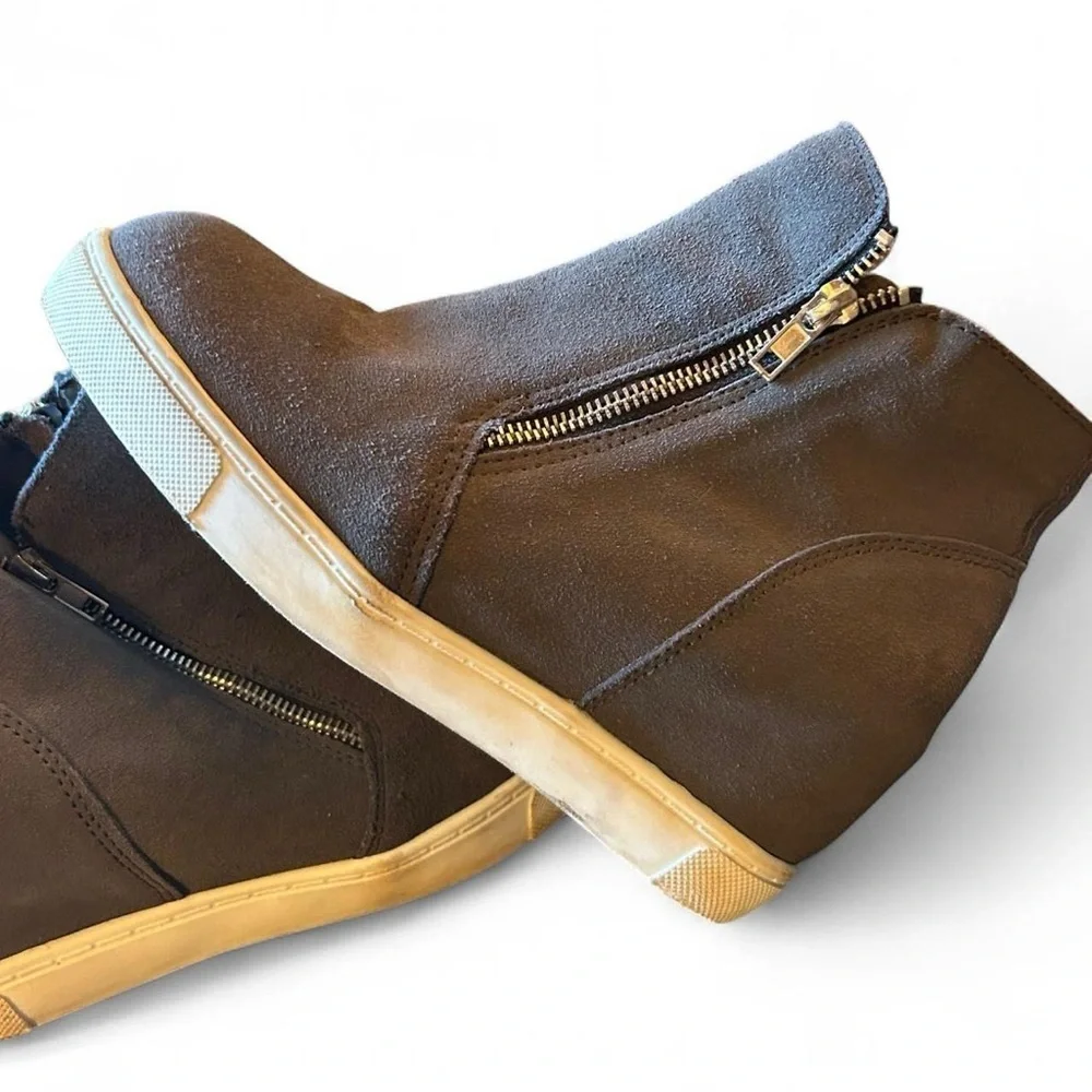 Gray Wedgie Sneakers | 8.5